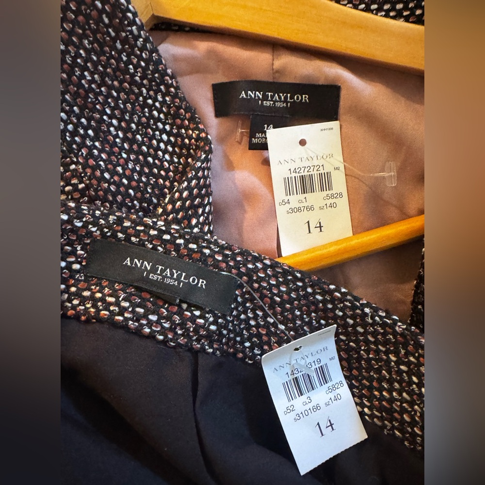 Ann Taylor Brown Tweed Skirt Set - Picture 6 of 15